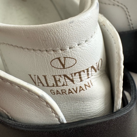 Valentino Garavani rockstud sneakers size 37 1/2 - Picture 8 of 9